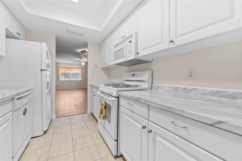 Copropriété à vendre à Saint Petersburg, Floride: 2 chambres, 87.33 m2 № 2105646 - photo 11
