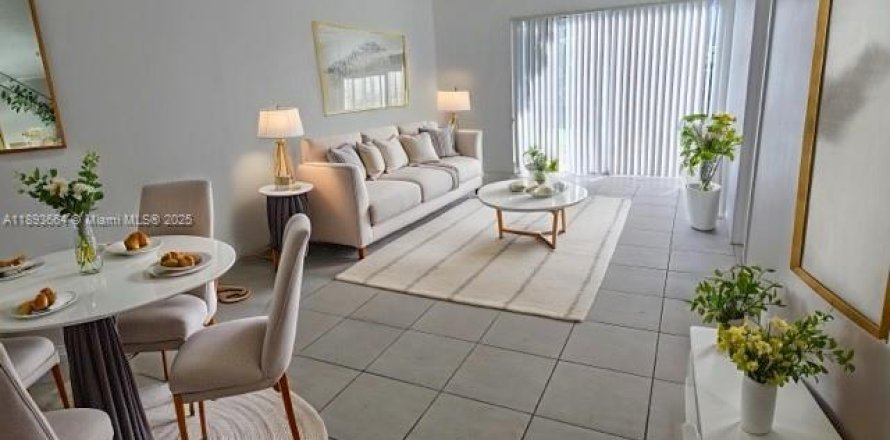 Condominio en Miramar, Florida, 2 dormitorios  № 1945686