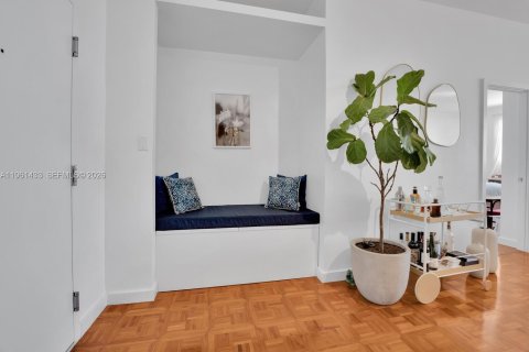 Купить кондоминиум в Корал-Гейблс, Флорида 2 спальни, 121.7м2, № 2089730 - фото 4