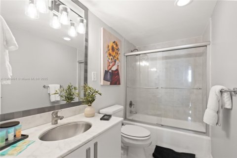 Condominio en venta en Sunny Isles Beach, Florida, 3 dormitorios, 154.68 m2 № 2012917 - foto 14