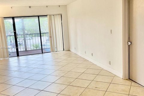 Condominio en alquiler en Weston, Florida, 2 dormitorios, 102.75 m2 № 2026102 - foto 9