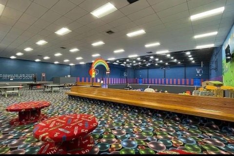 Снять в аренду кондоминиум в Уэстон, Флорида 2 спальни, 102.75м2, № 2026102 - фото 17