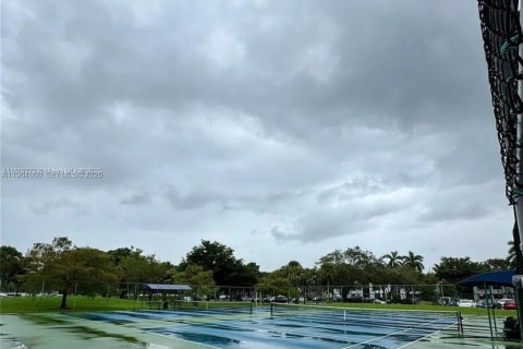 Снять в аренду кондоминиум в Уэстон, Флорида 2 спальни, 102.75м2, № 2026102 - фото 21