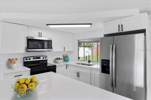 Casa en venta en Holiday, Florida, 2 dormitorios, 95.5 m2 № 1881134 - foto 2