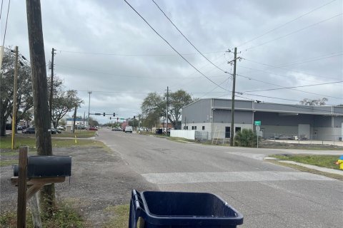 Casa en venta en Tampa, Florida, 1 dormitorio, 107.58 m2 № 1536636 - foto 5