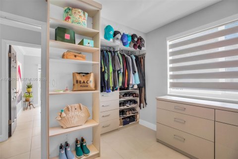 House in Key Largo, Florida 4 bedrooms, 104.05 sq.m. № 2066209 - photo 18