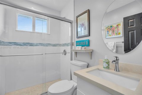 House in Key Largo, Florida 4 bedrooms, 104.05 sq.m. № 2066209 - photo 24