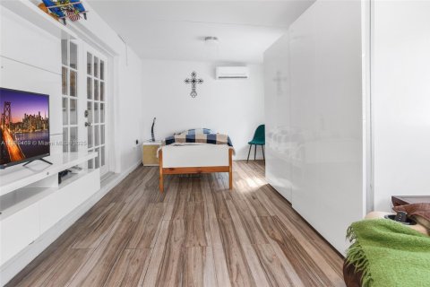 Adosado en venta en Miami, Florida, 3 dormitorios, 142.7 m2 № 1944464 - foto 16