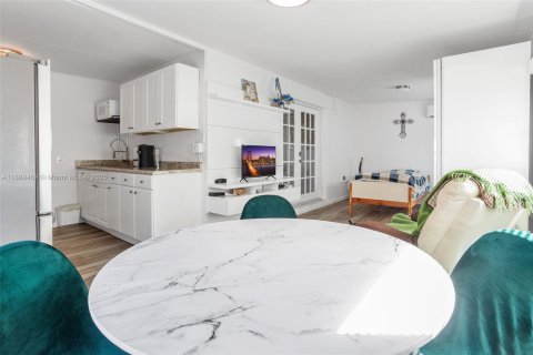Adosado en venta en Miami, Florida, 3 dormitorios, 142.7 m2 № 1944464 - foto 14