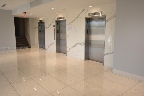 Copropriété à vendre à Aventura, Floride: 1 chambre, 84.82 m2 № 2023633 - photo 4
