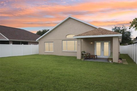 House in Tampa, Florida 3 bedrooms, 130.9 sq.m. № 1887057 - photo 2