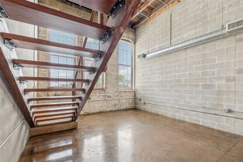 Condo in Tampa, Florida, 1 bedroom  № 1851261 - photo 10