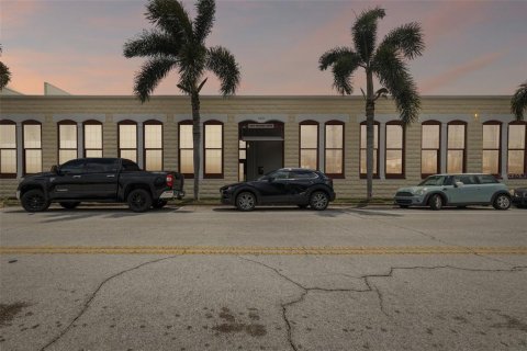 Condo in Tampa, Florida, 1 bedroom  № 1851261 - photo 2