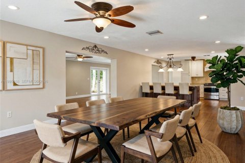 Купить виллу или дом в Плантация, Флорида 5 спален, № 2058457 - фото 7