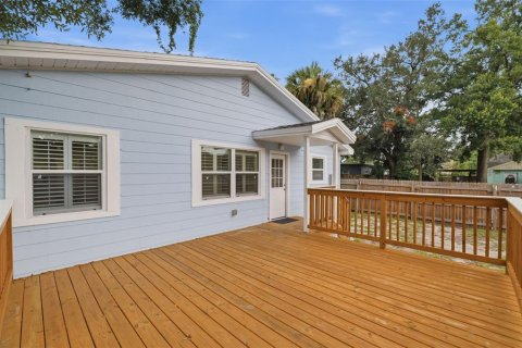 Casa en venta en Tampa, Florida, 4 dormitorios, 156.08 m2 № 2234267 - foto 13