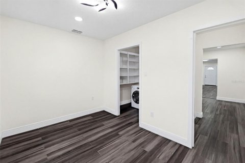 Casa en venta en Tampa, Florida, 4 dormitorios, 156.08 m2 № 2234267 - foto 10