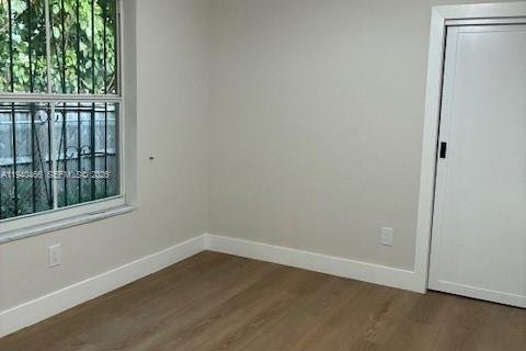 House in Miami, Florida 3 bedrooms, 183.11 sq.m. № 1998388 - photo 7