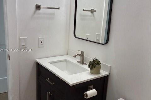 House in Miami, Florida 3 bedrooms, 183.11 sq.m. № 1998388 - photo 14