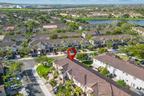 Adosado en venta en Cutler Bay, Florida, 3 dormitorios, 162.3 m2 № 2054290 - foto 20