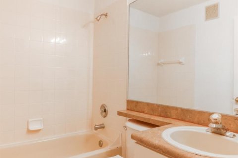 Adosado en venta en Lauderhill, Florida, 2 dormitorios, 113.71 m2 № 2083050 - foto 10