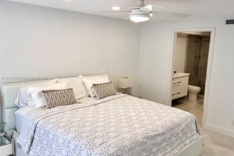 Condominio en venta en Pompano Beach, Florida, 2 dormitorios, 97.55 m2 № 1777569 - foto 11