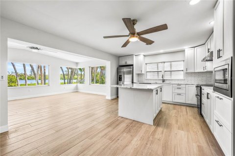 Casa en venta en Venice, Florida, 3 dormitorios, 145.3 m2 № 1659318 - foto 13