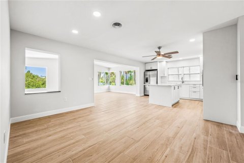 Casa en venta en Venice, Florida, 3 dormitorios, 145.3 m2 № 1659318 - foto 12