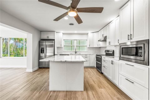 Casa en venta en Venice, Florida, 3 dormitorios, 145.3 m2 № 1659318 - foto 18