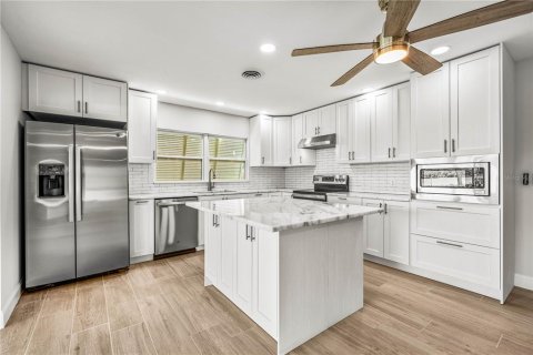 Casa en venta en Venice, Florida, 3 dormitorios, 145.3 m2 № 1659318 - foto 8