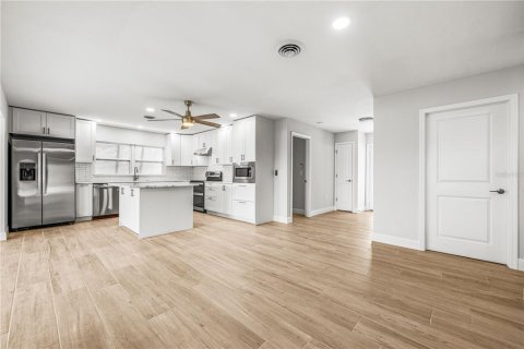 Casa en venta en Venice, Florida, 3 dormitorios, 145.3 m2 № 1659318 - foto 17