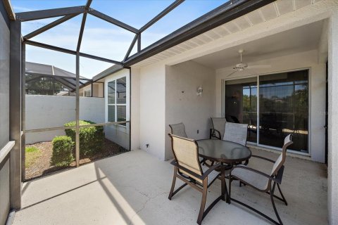 House in Lakewood Ranch, Florida 2 bedrooms, 145.39 sq.m. № 1425909 - photo 4