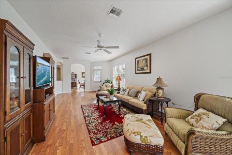 House in Lakewood Ranch, Florida 2 bedrooms, 145.39 sq.m. № 1425909 - photo 18