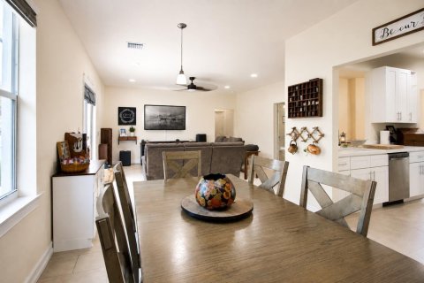 Villa ou maison à vendre à Port St. Lucie, Floride: 4 chambres, 171.22 m2 № 2331363 - photo 8