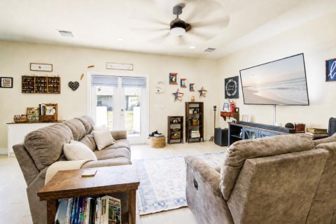Villa ou maison à vendre à Port St. Lucie, Floride: 4 chambres, 171.22 m2 № 2331363 - photo 7