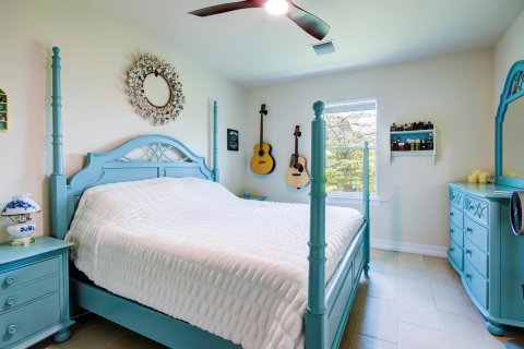 Villa ou maison à vendre à Port St. Lucie, Floride: 4 chambres, 171.22 m2 № 2331363 - photo 10