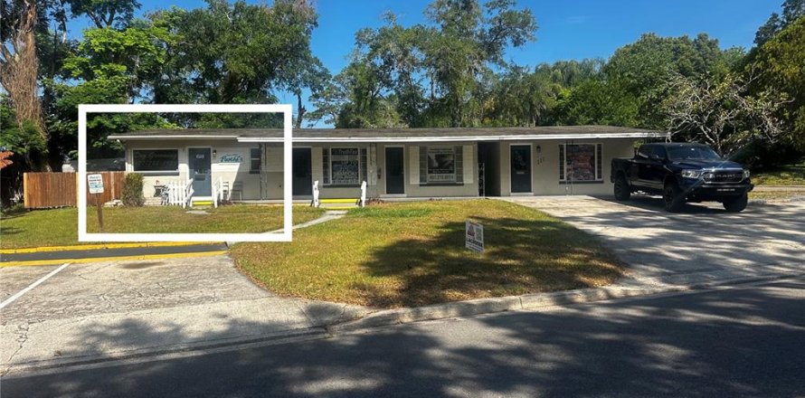 Propiedad comercial en Altamonte Springs, Florida 129.32 m2 № 2358395