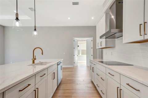 Casa en venta en DeLand, Florida, 3 dormitorios, 197.79 m2 № 1718448 - foto 6