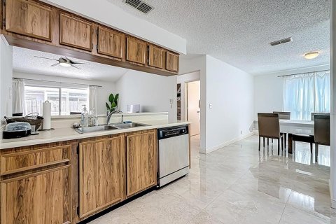 Купить виллу или дом в Олдсмар, Флорида 3 комнаты, 130.99м2, № 2275409 - фото 21