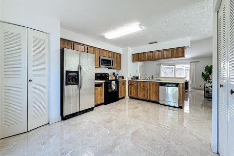 Купить виллу или дом в Олдсмар, Флорида 3 комнаты, 130.99м2, № 2275409 - фото 18