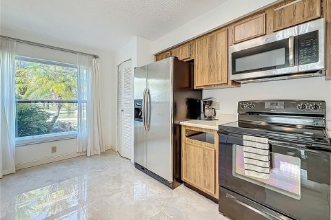 Купить виллу или дом в Олдсмар, Флорида 3 комнаты, 130.99м2, № 2275409 - фото 22