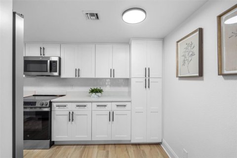 Condominio en venta en Belleair, Florida, 2 dormitorios, 128.67 m2 № 2211039 - foto 12