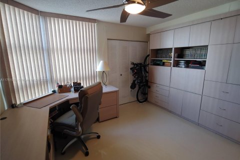 Copropriété à louer à Aventura, Floride: 2 chambres, 134.43 m2 № 1706227 - photo 13