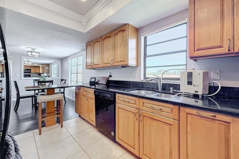 Condominio en venta en Clearwater, Florida, 2 dormitorios, 110.09 m2 № 1563357 - foto 12