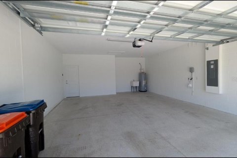 House in Ocala, Florida 3 bedrooms, 154.5 sq.m. № 2232302 - photo 30