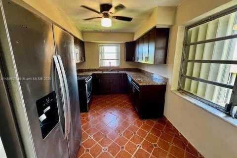 Condominio en alquiler en Miami, Florida, 3 dormitorios, 103.68 m2 № 1950946 - foto 7