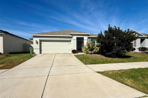 Casa en venta en Winter Haven, Florida, 3 dormitorios, 160.26 m2 № 2101542 - foto 3