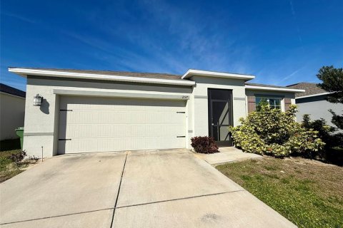 Casa en venta en Winter Haven, Florida, 3 dormitorios, 160.26 m2 № 2101542 - foto 4