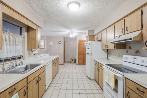 Casa en venta en Deltona, Florida, 3 dormitorios, 175.77 m2 № 2114781 - foto 12
