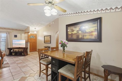 Casa en venta en Deltona, Florida, 3 dormitorios, 175.77 m2 № 2114781 - foto 19