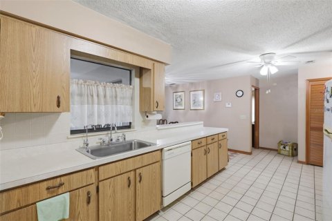 Casa en venta en Deltona, Florida, 3 dormitorios, 175.77 m2 № 2114781 - foto 15